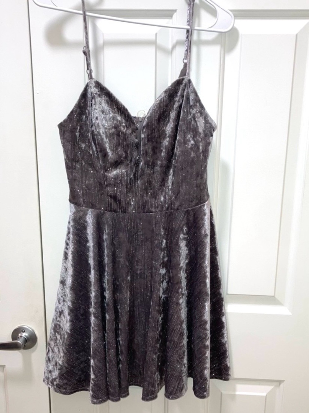 Speechless Womens Gray Silver Velvet Spaghetti Straps Mini Dress Size 11